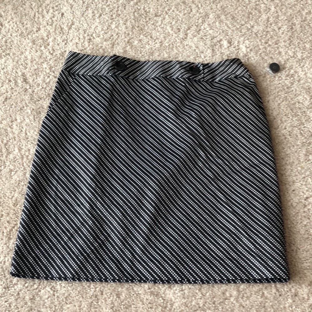 Worthington Skirt NWOT